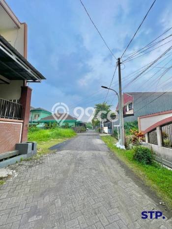 Sewa Rumah Murah di Manyar Surabaya Punya 3 Kamar Tidur Sewa Rumah Murah di Manyar Surabaya Punya 3 Kamar Tidur