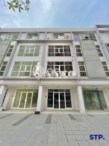 AREA TERBAIK! Ruko Kawasan Surabaya Kota, Luas 300m², Keramaian Tinggi AREA TERBAIK! Ruko Kawasan Surabaya Kota, Luas 300m², Keramaian Tinggi