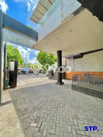 Komersial Dijual di Surabaya LT 1297m2 & LB 643m2 Lokasi Terbaik! Komersial Dijual di Surabaya LT 1297m2 & LB 643m2 Lokasi Terbaik!