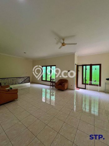 Rumah Disewakan Surabaya LT 300m2 LB 500m2 Area Surabaya Kota Rumah Disewakan Surabaya LT 300m2 LB 500m2 Area Surabaya Kota