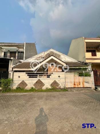 Komersial di Surabaya Kota, Luas 285m2m², Area Komersial, Ramai Komersial di Surabaya Kota, Luas 285m2m², Area Komersial, Ramai