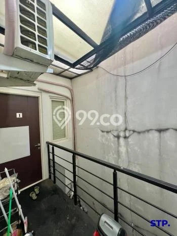 Kost Dijual di Pakuwon City dengan 20 KT dan Luas 450m2 Kost Dijual di Pakuwon City dengan 20 KT dan Luas 450m2