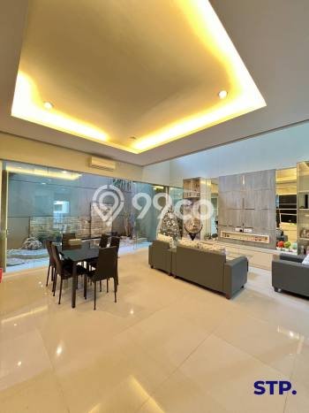 Rumah Luxury Modern Tanpa Renovasi di Citraland Surabaya Rumah Luxury Modern Tanpa Renovasi di Citraland Surabaya
