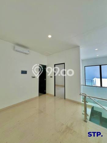 Rumah kawasan Manyar, Ready, LT 227m² Rumah kawasan Manyar, Ready, LT 227m²