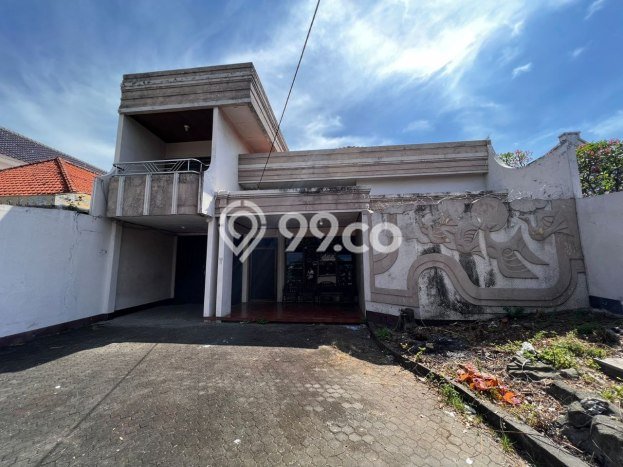 For Sale! Premium House LT 589m2 Desain Elegan di Surabaya Kota For Sale! Premium House LT 589m2 Desain Elegan di Surabaya Kota