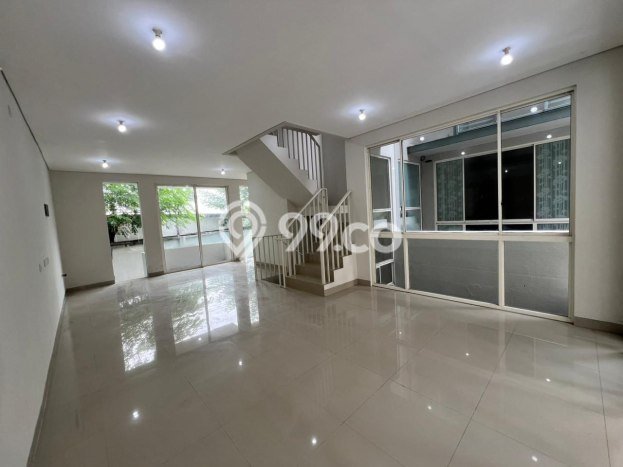 Dijual Hunian Rumah Terawat 3 Kamar di Surabaya Kota, Surabaya Dijual Hunian Rumah Terawat 3 Kamar di Surabaya Kota, Surabaya