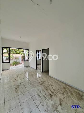 Rumah Luas Asri 1 KT Siap Huni di Surabaya Kota Surabaya Rumah Luas Asri 1 KT Siap Huni di Surabaya Kota Surabaya