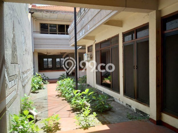 For Sale! Premium House LT 589m2 Desain Elegan di Surabaya Kota For Sale! Premium House LT 589m2 Desain Elegan di Surabaya Kota