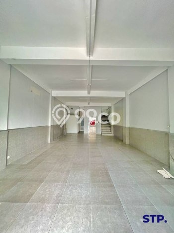 Ruko Dijual di Surabaya LT 161m2 & LB 520m2 Lokasi Terbaik! Ruko Dijual di Surabaya LT 161m2 & LB 520m2 Lokasi Terbaik!