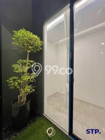 Rumah LT 102m² Semi Furnished di Surabaya Kota, Dekat Mal, Surabaya Rumah LT 102m² Semi Furnished di Surabaya Kota, Dekat Mal, Surabaya