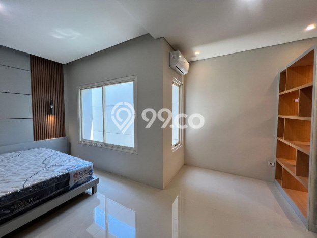 Dijual Rumah Premium dengan Fasilitas Sekitar Lengkap di Wiyung, Surabaya Dijual Rumah Premium dengan Fasilitas Sekitar Lengkap di Wiyung, Surabaya