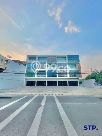 Disewakan Ruko di Pusat Kota Surabaya Ramai Strategis Disewakan Ruko di Pusat Kota Surabaya Ramai Strategis