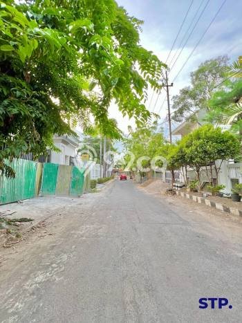 Disewakan Rumah Harga Terjangkau di Dharma Husada Surabaya Punya 4 Kamar Tidur Disewakan Rumah Harga Terjangkau di Dharma Husada Surabaya Punya 4 Kamar Tidur