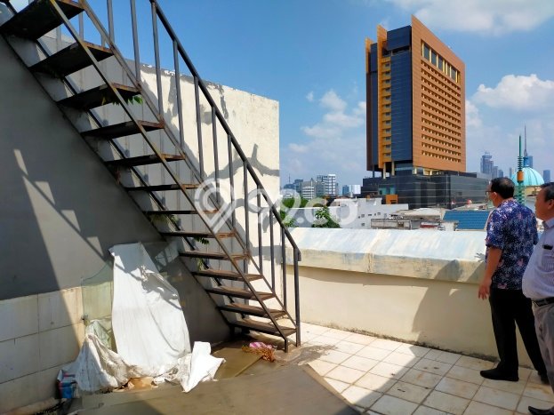 Ruko di , Luas 300m2m², Kawasan Bisnis, Strategis Ruko di , Luas 300m2m², Kawasan Bisnis, Strategis