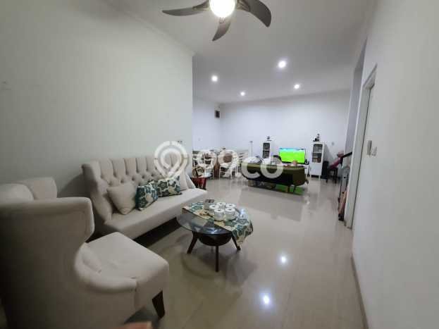 Rumah Modern Cantik 4 Kamar Bisa Langsung Pindah di Ciledug Rumah Modern Cantik 4 Kamar Bisa Langsung Pindah di Ciledug