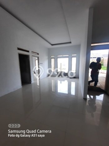 HUNIAN PILIHAN! Rumah area Kopo, Luas 60m2m² Bangunan 36m2m² HUNIAN PILIHAN! Rumah area Kopo, Luas 60m2m² Bangunan 36m2m²