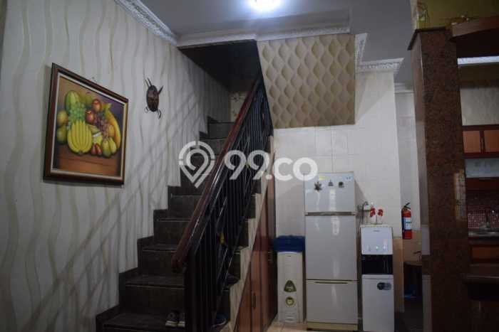 Ready to Use! Luxury House LT 400m2 Desain Elegan di Bintara Ready to Use! Luxury House LT 400m2 Desain Elegan di Bintara