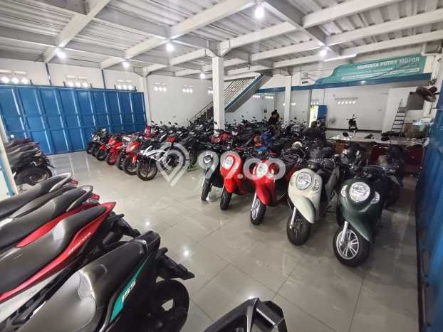 Komersial untuk disewa di Bekasi Timur punya LT 330m2 & LB 450m2 harga sewa kompetitif Komersial untuk disewa di Bekasi Timur punya LT 330m2 & LB 450m2 harga sewa kompetitif