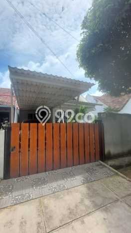 Rumah Modern Minimalis 4 Kamar Bisa Langsung Pindah di Bekasi Selatan Rumah Modern Minimalis 4 Kamar Bisa Langsung Pindah di Bekasi Selatan