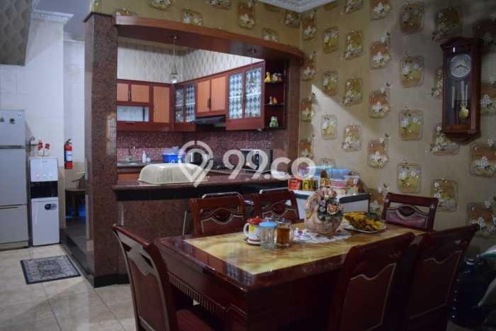 Ready to Use! Luxury House LT 400m2 Desain Elegan di Bintara Ready to Use! Luxury House LT 400m2 Desain Elegan di Bintara