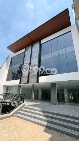 Unit Kantor Disewa Lokasi Duren Sawit, Jakarta Timur Spesifikasi Luas Bangunan 1600m2 Unit Kantor Disewa Lokasi Duren Sawit, Jakarta Timur Spesifikasi Luas Bangunan 1600m2