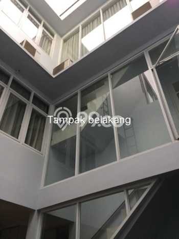 Rumah Mewah Siap Huni LT 120m2 di Jagakarsa, Jakarta Selatan Rumah Mewah Siap Huni LT 120m2 di Jagakarsa, Jakarta Selatan