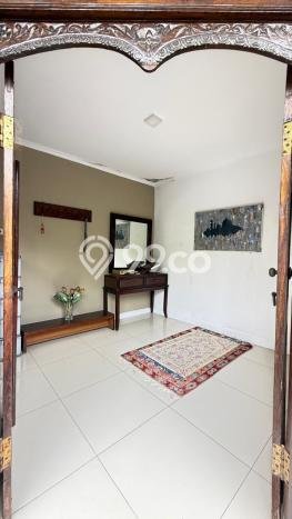 Rumah Mewah LB 600m2 Siap Pakai Desain Elegan di Bintaro, Tangerang Selatan Rumah Mewah LB 600m2 Siap Pakai Desain Elegan di Bintaro, Tangerang Selatan