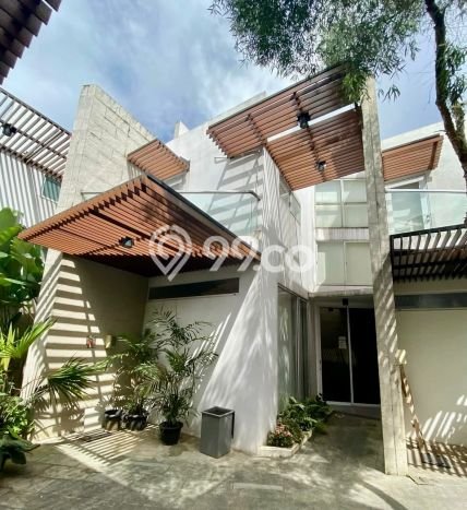 For Sale Hunian Rumah Terawat 3 Kamar di Bintaro, Tangerang Selatan For Sale Hunian Rumah Terawat 3 Kamar di Bintaro, Tangerang Selatan
