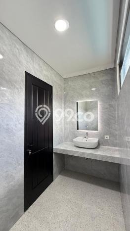 Rumah Elit LB 350m2 Siap Huni Desain Elegan di Bintaro, Tangerang Selatan Rumah Elit LB 350m2 Siap Huni Desain Elegan di Bintaro, Tangerang Selatan