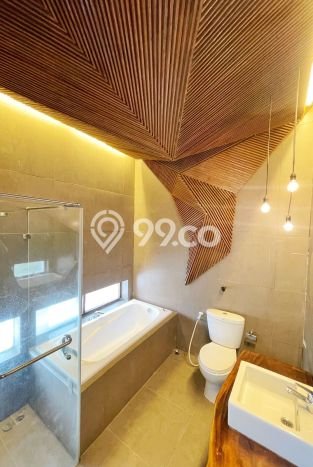 Dijual Rumah Luas Megah Dengan View Cantik di Bintaro, Tangerang Selatan Dijual Rumah Luas Megah Dengan View Cantik di Bintaro, Tangerang Selatan