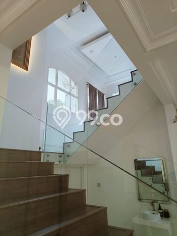 Ready to Use! Premium House LT 354m2 Desain Modern di Bintaro Ready to Use! Premium House LT 354m2 Desain Modern di Bintaro