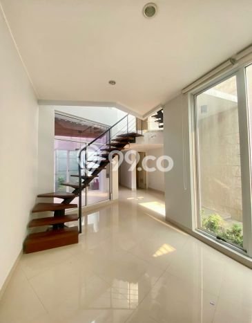 For Sale Hunian Rumah Terawat 3 Kamar di Bintaro, Tangerang Selatan For Sale Hunian Rumah Terawat 3 Kamar di Bintaro, Tangerang Selatan