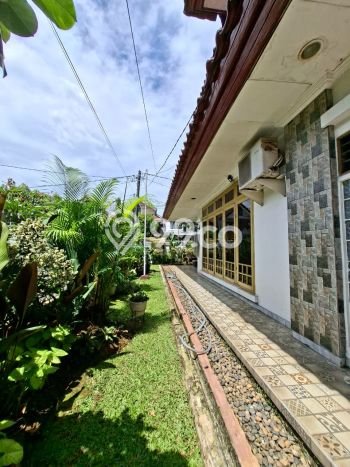 Jual Rumah Mewah Megah Dengan View Cantik di Bintaro, Tangerang Selatan Jual Rumah Mewah Megah Dengan View Cantik di Bintaro, Tangerang Selatan