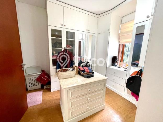 BEST OFFER! Rumah Siap Huni di Bintaro, Luas 279m² LB 350m² BEST OFFER! Rumah Siap Huni di Bintaro, Luas 279m² LB 350m²