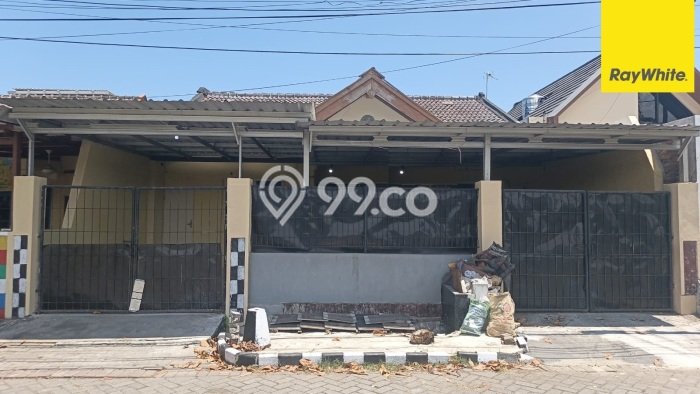 Rumah di , Siap Huni, 2 KM, Akses Surabaya, Surabaya, LT 250m2m² Bangunan 250m2m² Rumah di , Siap Huni, 2 KM, Akses Surabaya, Surabaya, LT 250m2m² Bangunan 250m2m²