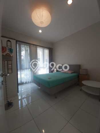 Rumah Kontrakan Tangerang LT 300m2 LB 225m2 Kawasan BSD City Rumah Kontrakan Tangerang LT 300m2 LB 225m2 Kawasan BSD City