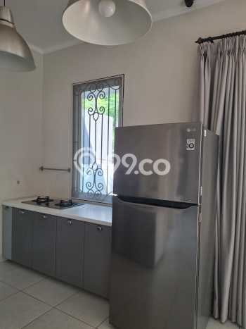 Rumah Kontrakan Tangerang LT 300m2 LB 225m2 Kawasan BSD City Rumah Kontrakan Tangerang LT 300m2 LB 225m2 Kawasan BSD City