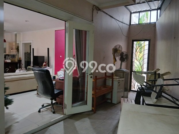 Hunian Elit LB 280m2 Siap Huni Desain Elegan di Gading Serpong, Tangerang Hunian Elit LB 280m2 Siap Huni Desain Elegan di Gading Serpong, Tangerang