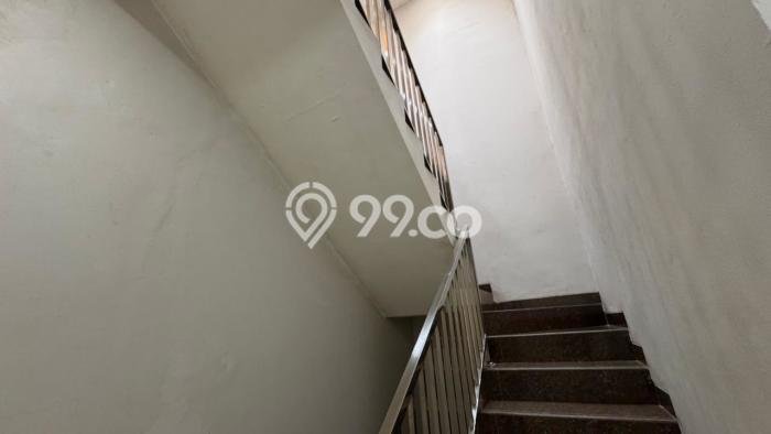 Dijual Rumah Mewah Elegan Dengan View Eksklusif di Bandengan, Jakarta Utara Dijual Rumah Mewah Elegan Dengan View Eksklusif di Bandengan, Jakarta Utara