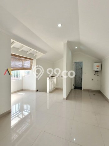 Rumah di Cipayung, Jakarta Timur, LT 112m² Bangunan 197m² Rumah di Cipayung, Jakarta Timur, LT 112m² Bangunan 197m²