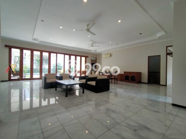Siap Huni Rumah Mewah 5 Kamar di Cilandak Dekat ke Mana Pun Siap Huni Rumah Mewah 5 Kamar di Cilandak Dekat ke Mana Pun