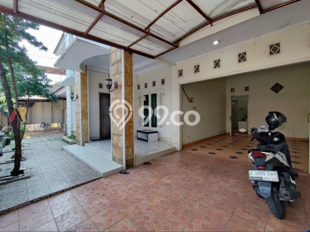Rumah Akses Mudah di Cipayung, Jakarta Timur, Luas 270m² LB 300m² Rumah Akses Mudah di Cipayung, Jakarta Timur, Luas 270m² LB 300m²