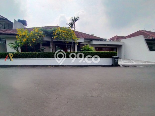 Siap Huni Rumah Mewah 5 Kamar di Cilandak Dekat ke Mana Pun Siap Huni Rumah Mewah 5 Kamar di Cilandak Dekat ke Mana Pun