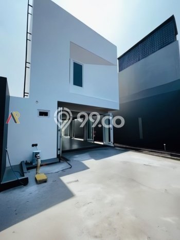 Rumah 4 KT 3 KM Cluster Exclusive di Cilandak, Jakarta Selatan Rumah 4 KT 3 KM Cluster Exclusive di Cilandak, Jakarta Selatan