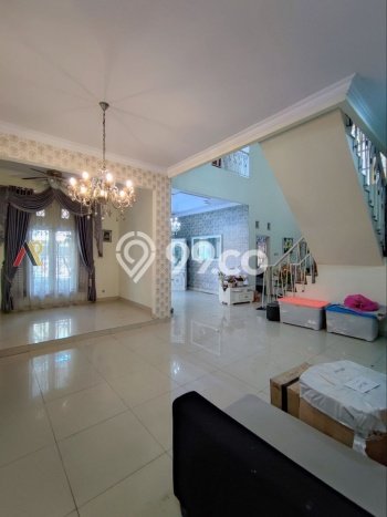 Rumah Akses Mudah di Cipayung, Jakarta Timur, Luas 270m² LB 300m² Rumah Akses Mudah di Cipayung, Jakarta Timur, Luas 270m² LB 300m²