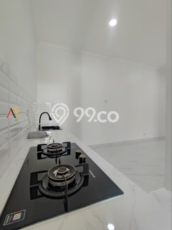 HARGA SPESIAL! Rumah Minimalis di Cinere, Depok, LT 80m² Bangunan 200m² Bisa Nego! HARGA SPESIAL! Rumah Minimalis di Cinere, Depok, LT 80m² Bangunan 200m² Bisa Nego!