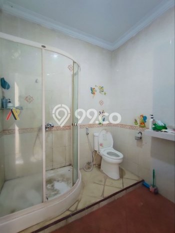 Rumah Akses Mudah di Cipayung, Jakarta Timur, Luas 270m² LB 300m² Rumah Akses Mudah di Cipayung, Jakarta Timur, Luas 270m² LB 300m²