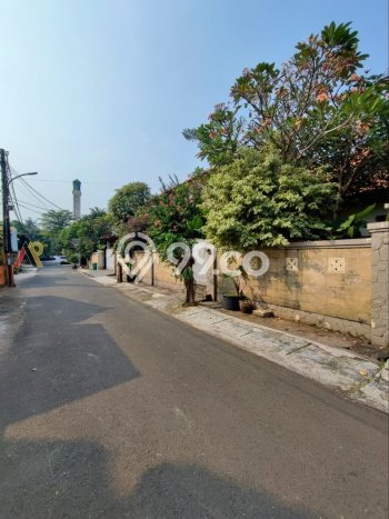 Rumah Strategis di Kramat Jati, Akses ke Kramat Jati, Jakarta Timur, Jakarta Timur - 10 KT Rumah Strategis di Kramat Jati, Akses ke Kramat Jati, Jakarta Timur, Jakarta Timur - 10 KT