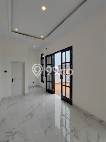 Rumah Nyaman di Jagakarsa, Jakarta Selatan, LT 79m² LB 170m² Rumah Nyaman di Jagakarsa, Jakarta Selatan, LT 79m² LB 170m²