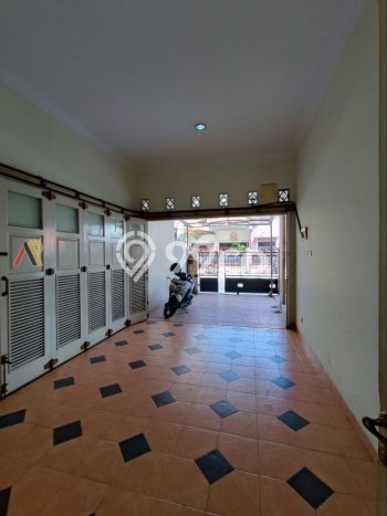 Rumah Akses Mudah di Cipayung, Jakarta Timur, Luas 270m² LB 300m² Rumah Akses Mudah di Cipayung, Jakarta Timur, Luas 270m² LB 300m²